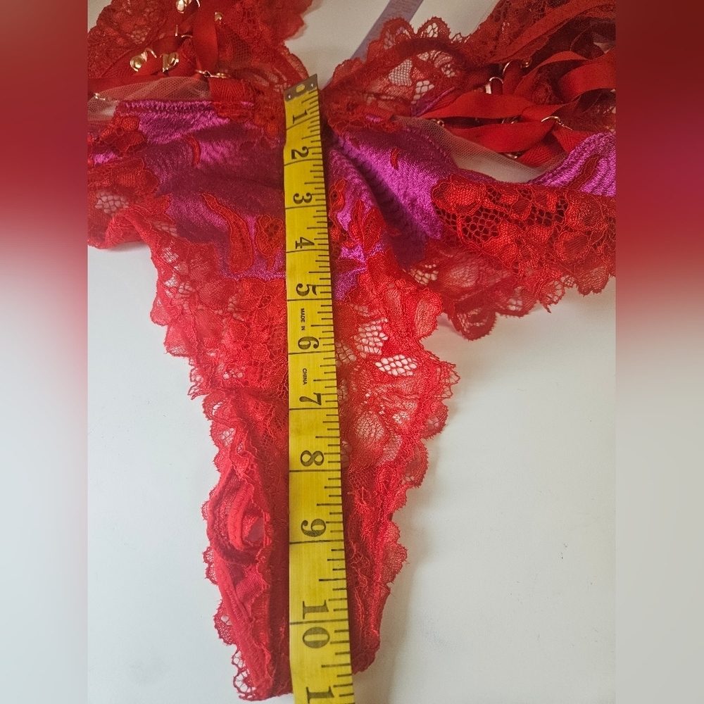 Savage X Fenty Women's Vibrant Red Lace Bodysuit Size Large Valentines ,Sexy - Picture 11 of 13